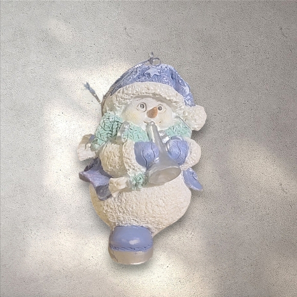 Vintage Christmas Tree Ornaments Set of 3 - Picture 7 of 11